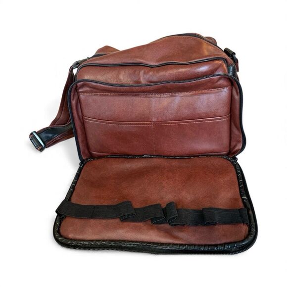 Canon AE-1 Program SLR 35mm Film Camera w/ 50mm F/1.8 Lens & Camera Bag & More - Picture 11 of 13